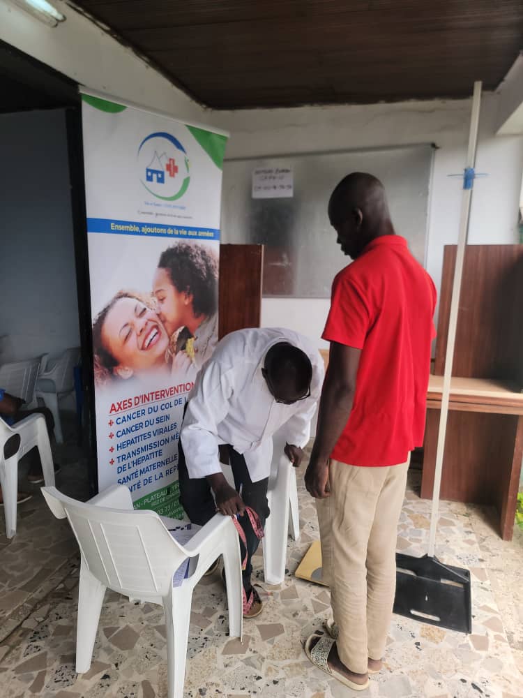 Sensibilisation sur le cancer de la prostate et de dépistage des maladies métaboliques (hypertension artérielle et diabète) au sein de l'association CAPHCI à Abobo SOGEFIA - Photo 8