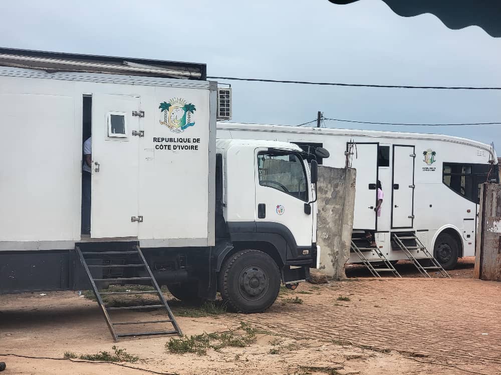 SENSIBILISATION ET DEPISTAGE DES CANCERS DU SEIN ET DU COL DE L'UTERUS