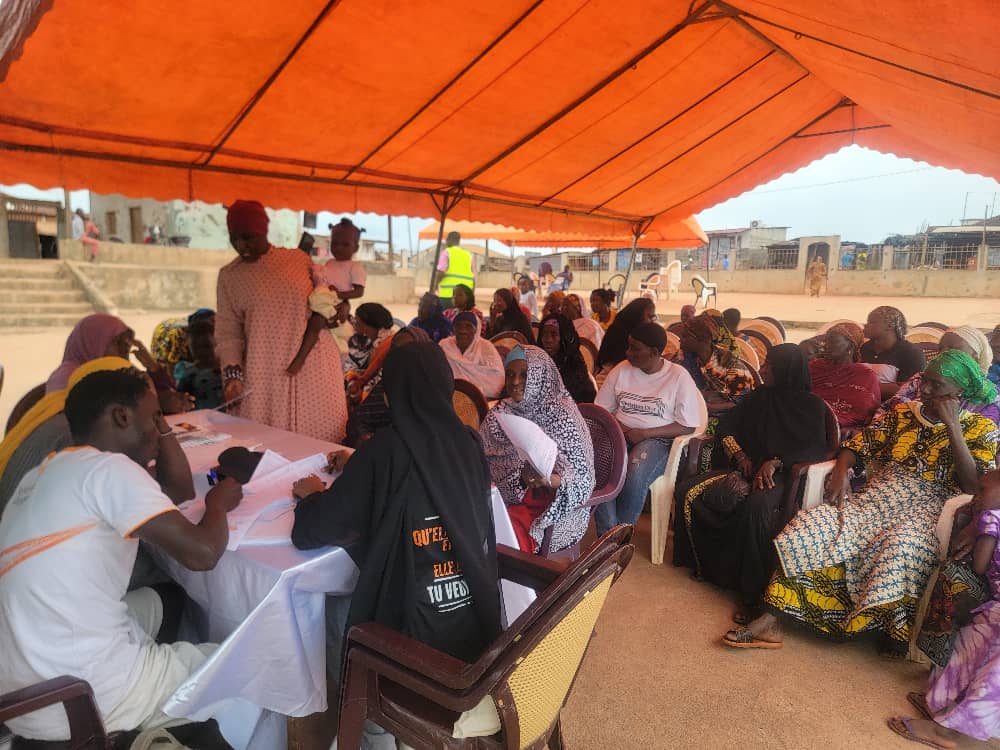 SENSIBILISATION ET DEPISTAGE DES CANCERS DU SEIN ET DU COL DE L'UTERUS - Photo 4