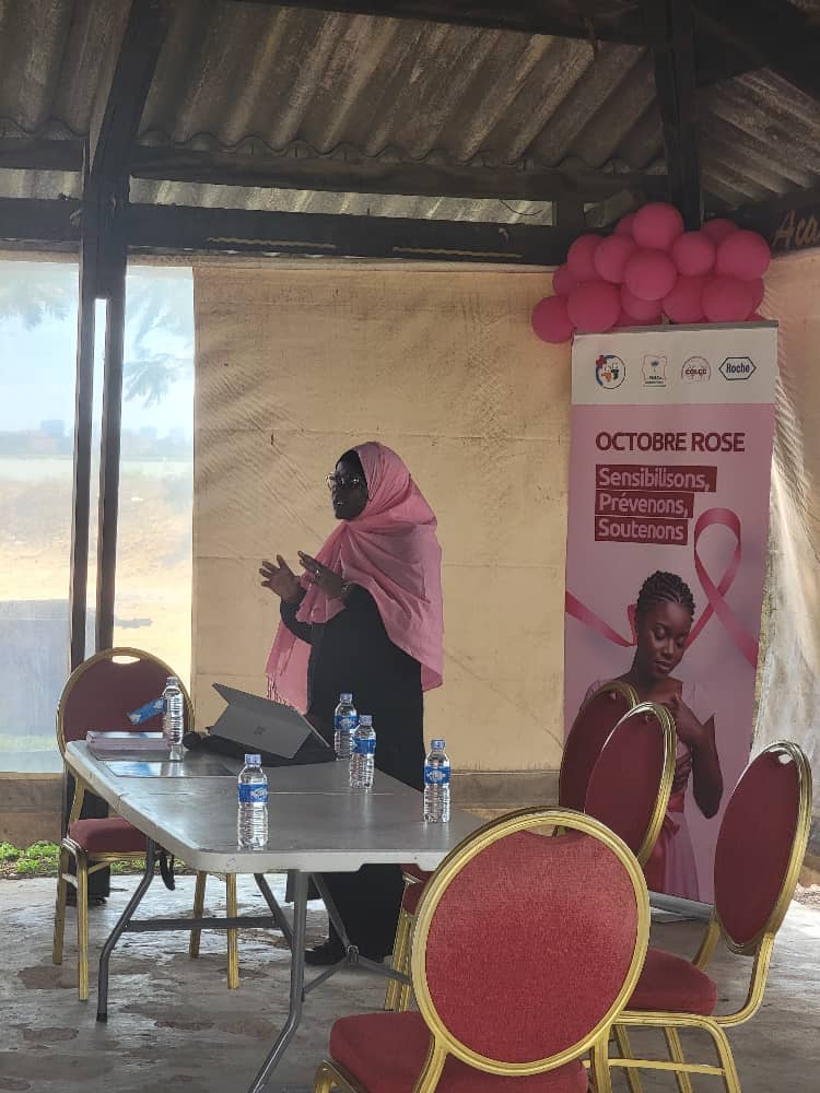 ACTIVITE DE SENSIBILISATION ET DEPISTAGE DES CANCERS DU SEIN ET DU COL DE L'UTERUS - Photo 2