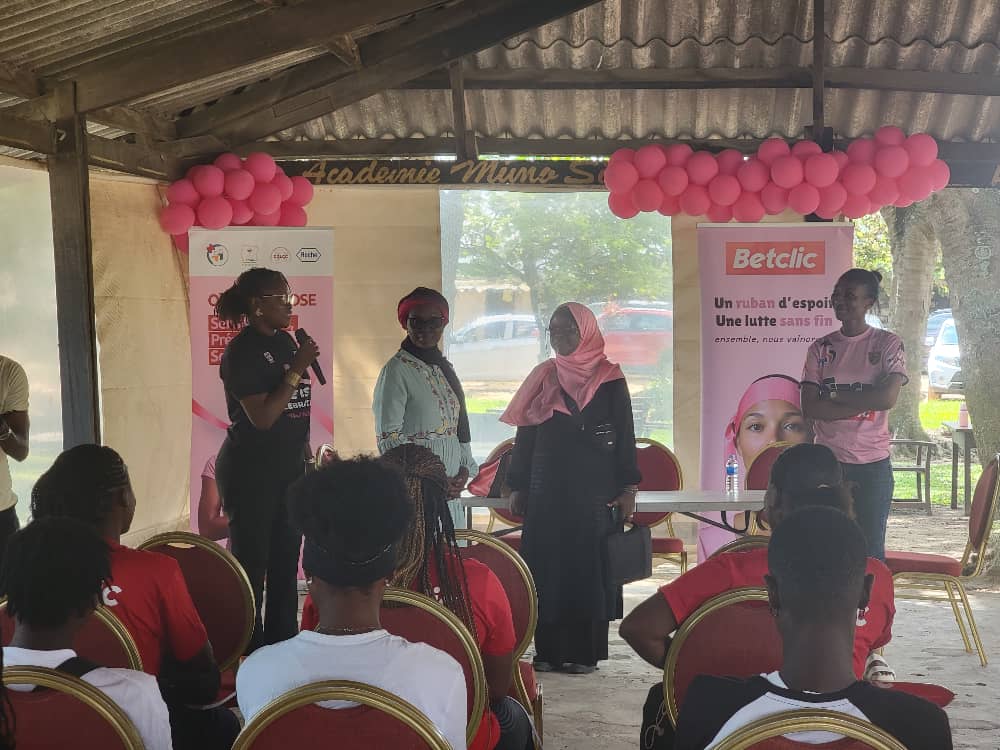 ACTIVITE DE SENSIBILISATION ET DEPISTAGE DES CANCERS DU SEIN ET DU COL DE L'UTERUS - Photo 6